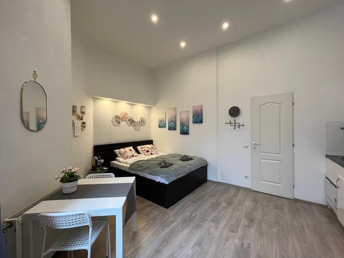 D58 Apartments In The City Center Будапеща Екстериор снимка