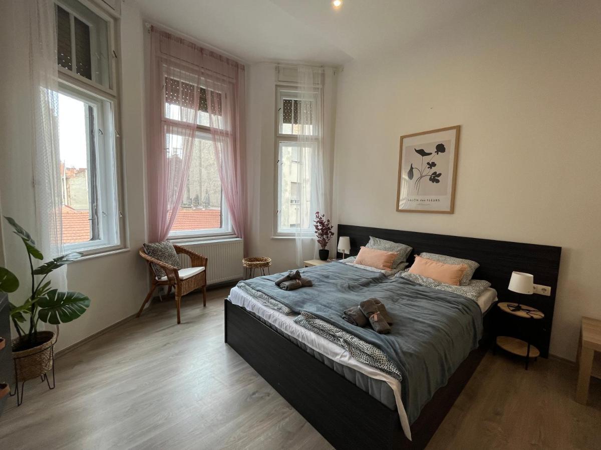 D58 Apartments In The City Center Будапеща Екстериор снимка